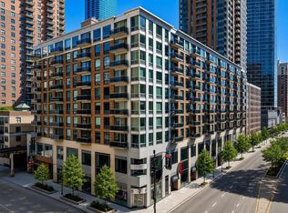 1 E 8th St APT 605, Chicago, IL 60605