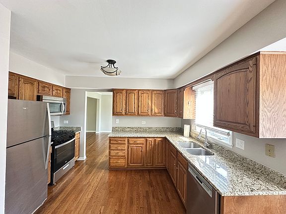 2nd image of 508 W Golf Rd