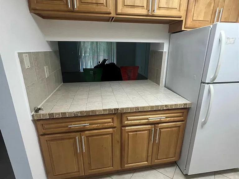 3432 NW 86th Way #D204 — Photo 3