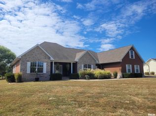 475 N Dartmouth Ln, Mount Vernon, IL 62864