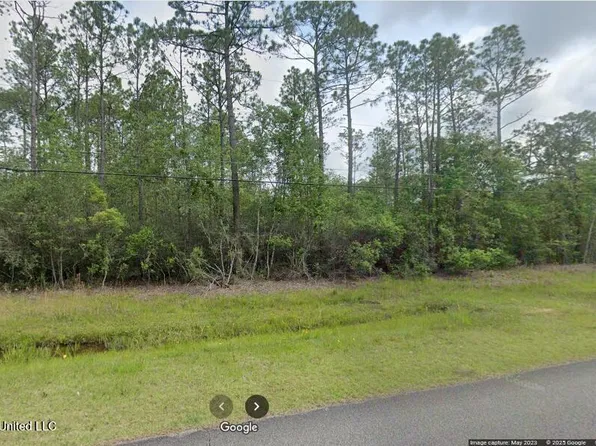 7105 Crazy Horse Dr, Kiln, MS 39556