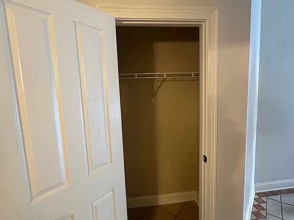 3rd image of 100 Bermuda Bay Cir Unit 102
