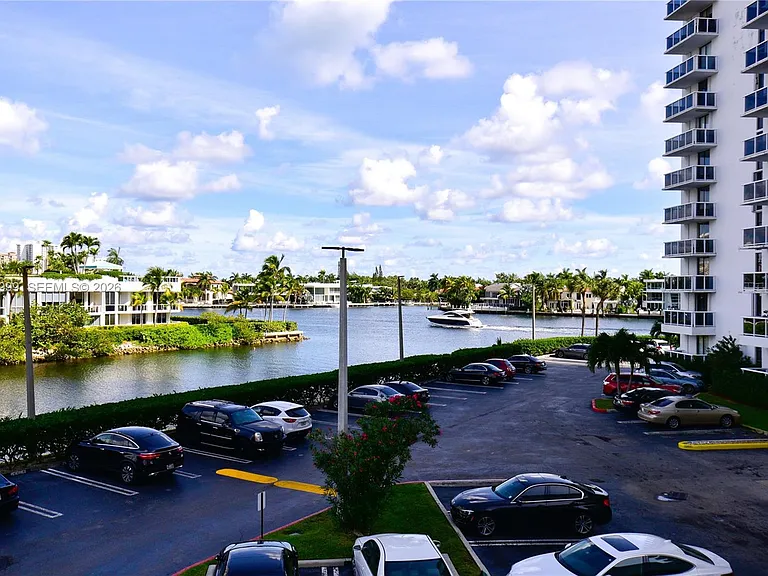 20505 E Country Club Dr #237 — Photo 22