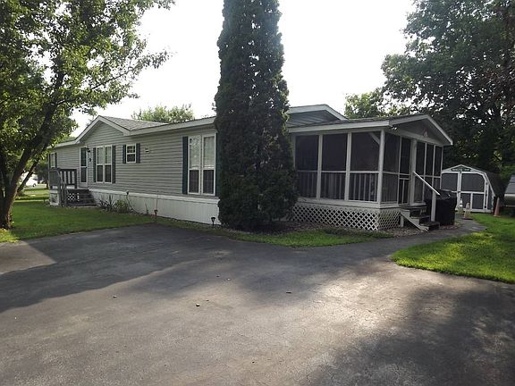 2nd image of 9 Longmeadow Dr