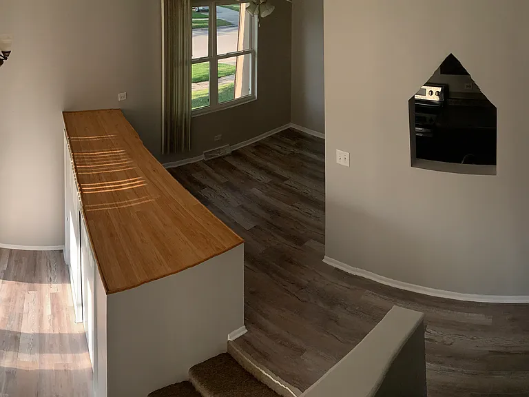 1637 Sheffield Dr — Photo 4