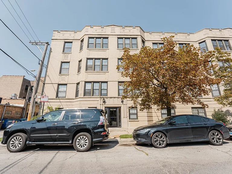 2502 W Catalpa Ave #3 — Photo 3