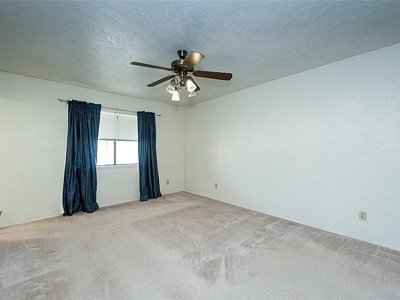 5th image of 474 Clear Creek Ln