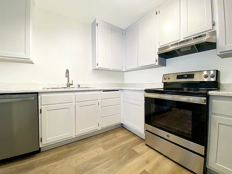 Palm Village Apartment Homes — Photo 20