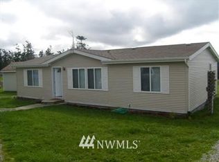 911 W Diane Ave, Oak Harbor, WA