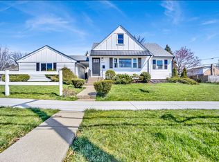 4437 Douglas Rd, Downers Grove, IL 60515