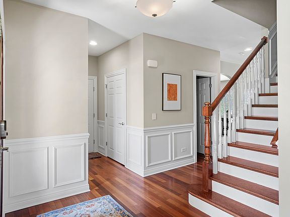 2nd image of 25226 W Jackson Ln