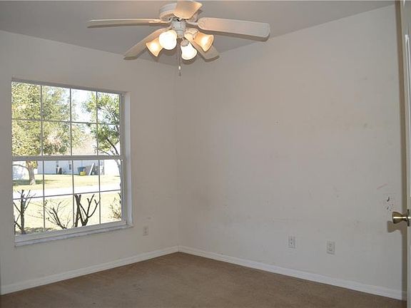 5th image of 344 Majestic Gardens Dr