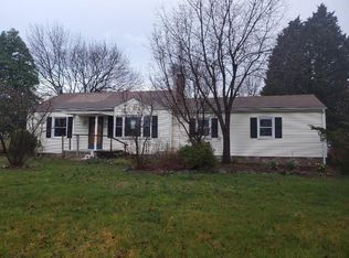 5459 Cove Rd, Roanoke, VA 24019