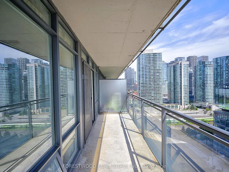 4K Spadina Ave #1716 — Photo 4