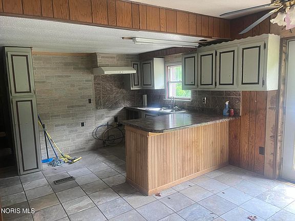 4th image of 26901 County Rd