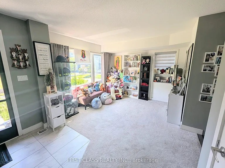 18 Carpaccio Ave — Photo 3
