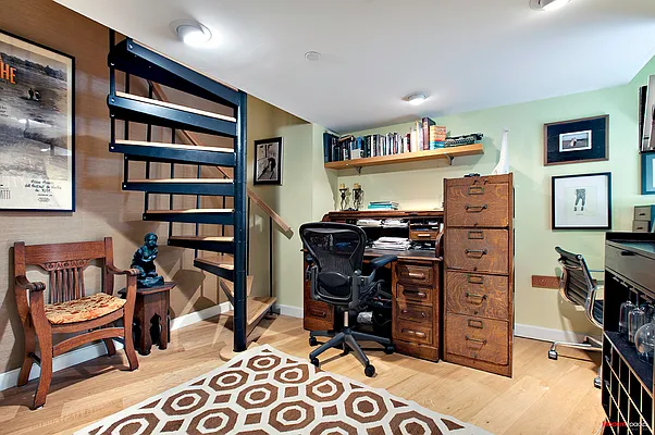 Sold by Modern Spaces | media 3