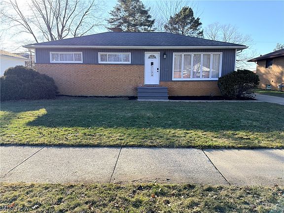 2nd image of 7022 Maplewood Rd