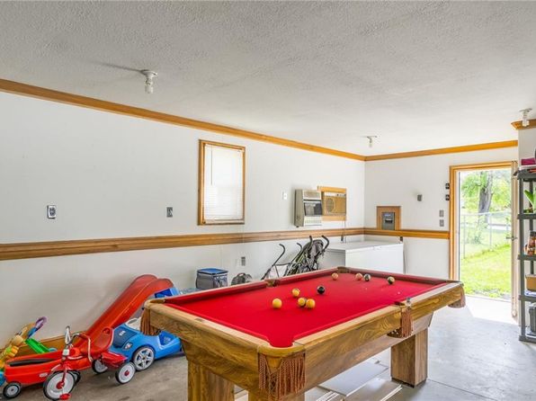 304 N Main St, Braymer, MO 64624