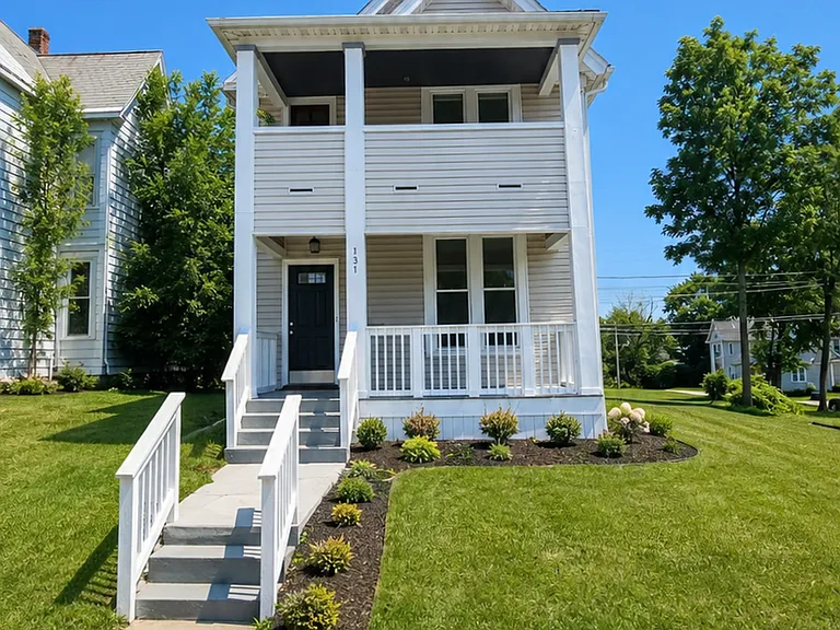 131 Sturges Ave — Photo 6