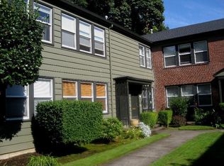 1625 SE Washington St, Portland, OR 97214