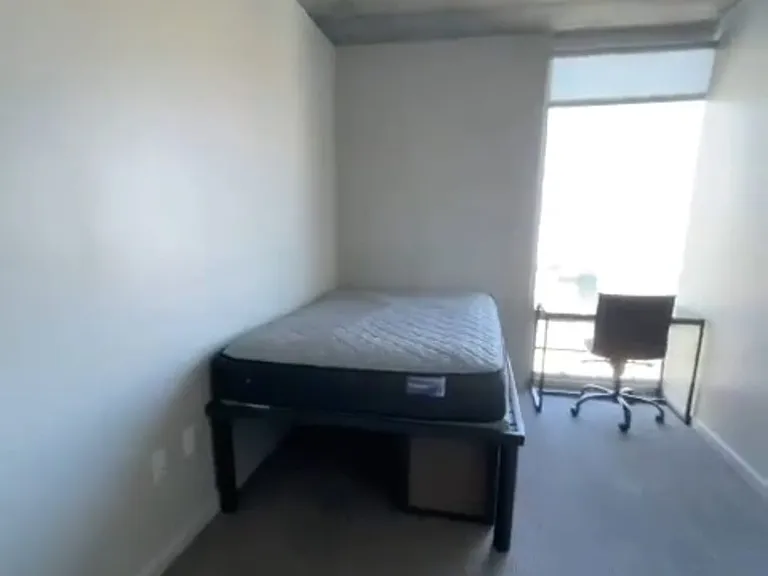712 S Forest Ave #1 — Photo 3