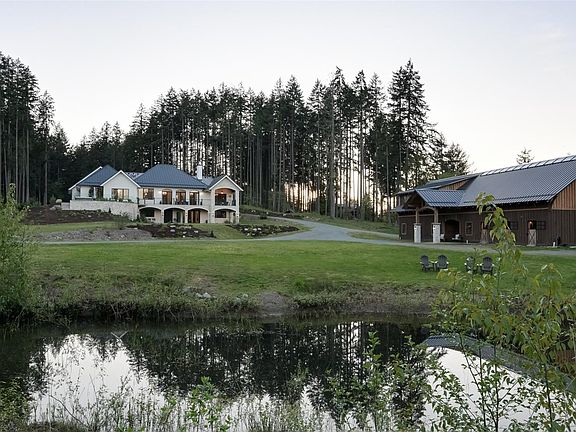 4th image of 4939 Waters Rd