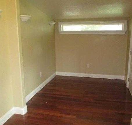 3rd image of 613 S Summerlin Ave