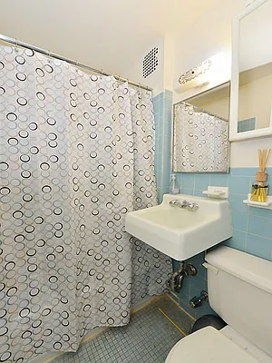 Rented by Cooper & Cooper Real Estate | media 22