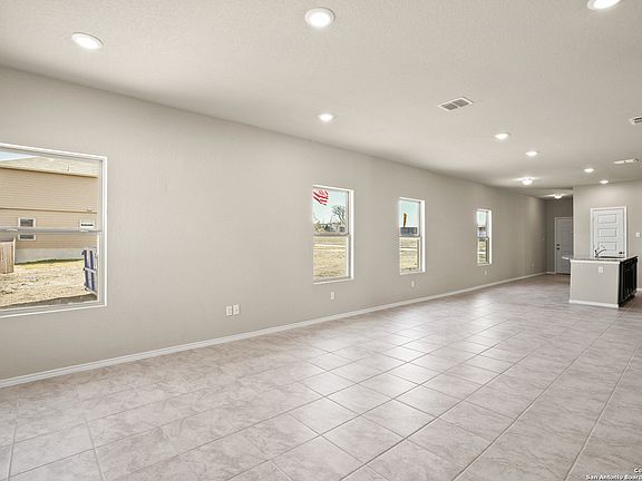 5th image of 222 Saddle Park