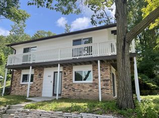 460 Park Ave, Pewaukee, WI 53072