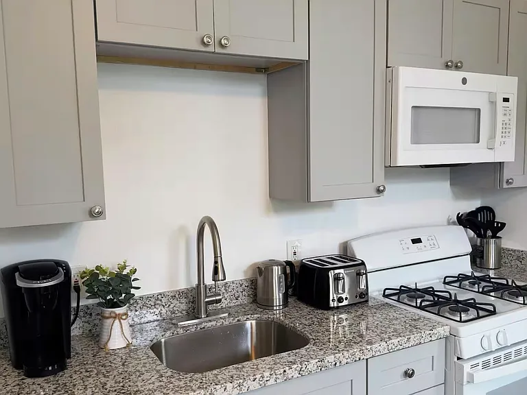 2515 Erato St #101 — Photo 4