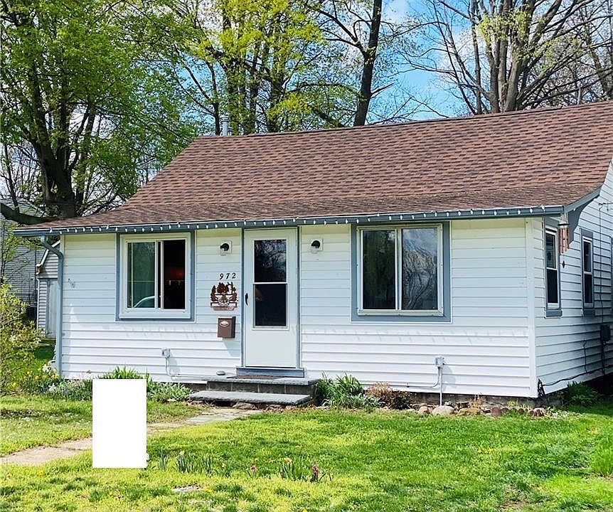1st image of 972 Eaglewood Dr