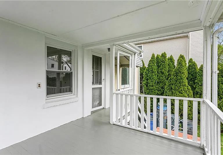 106 White Rd — Photo 7