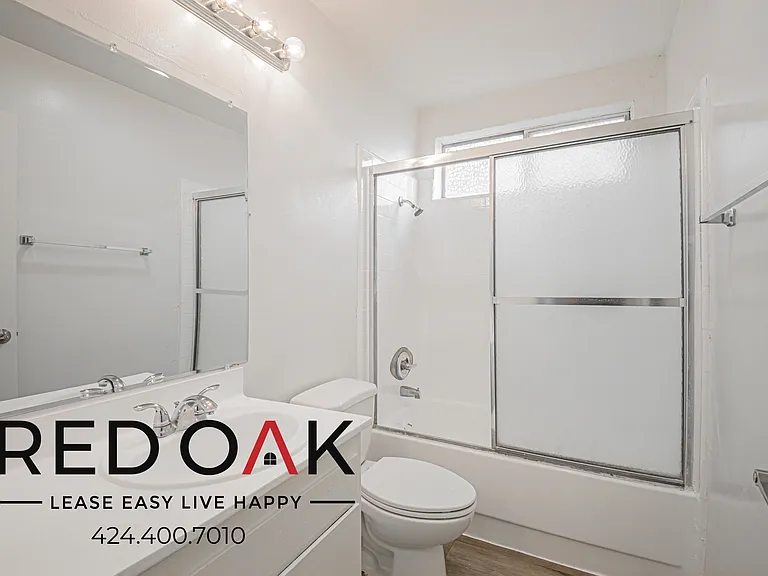 915 N Wilton Pl #213 — Photo 17