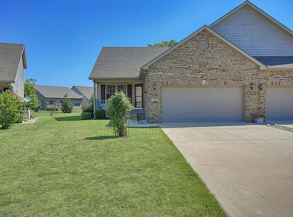 2nd image of 712 Dennis Dr #712