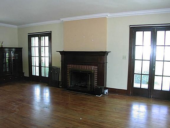 5th image of 2703 Algonquin Pkwy