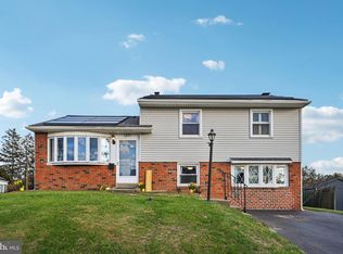 1211 Woodside Rd, Conshohocken, PA 19428