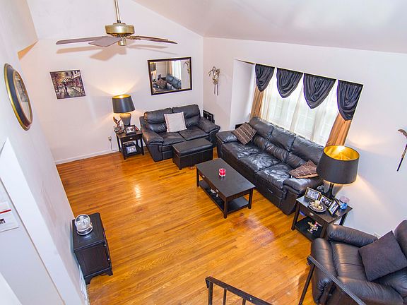 4th image of 303 Montgomery Dr