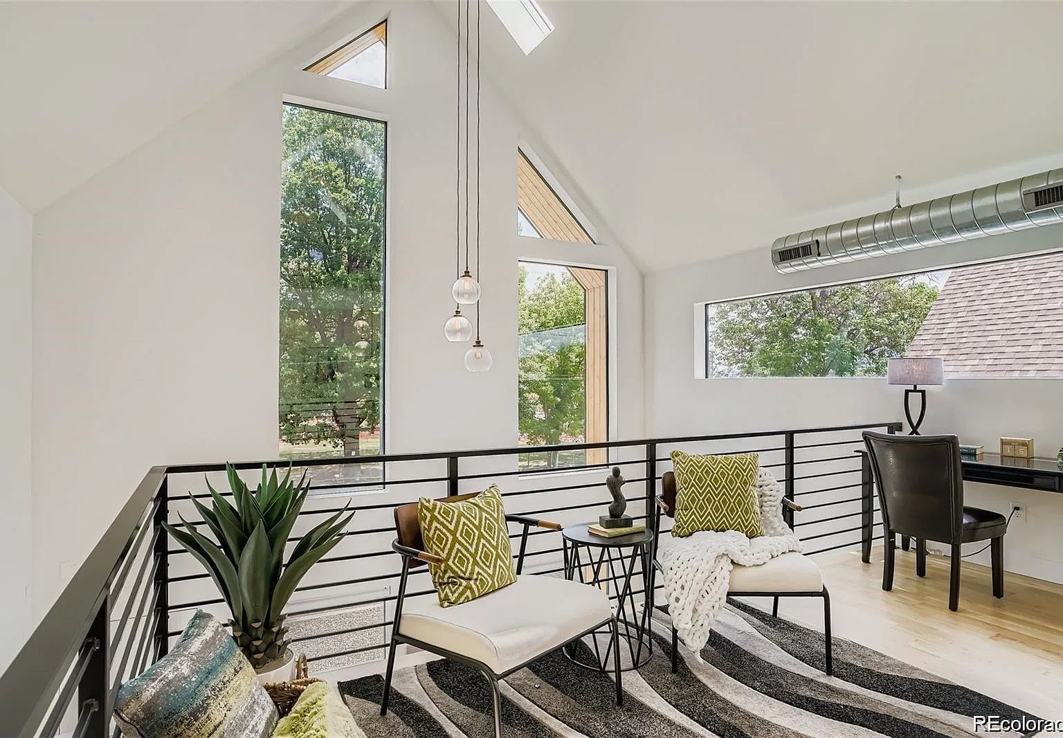 4 bed, 4.5 bath, 3145 sqft, $5,000 — Photo 3