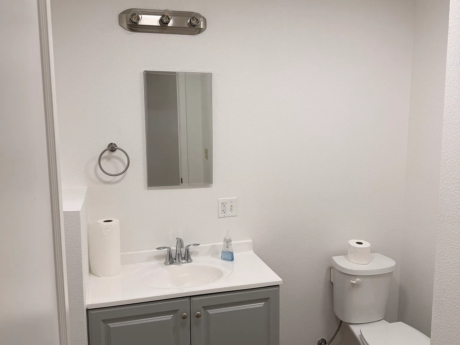 3 bed, $1,850 — Photo 4