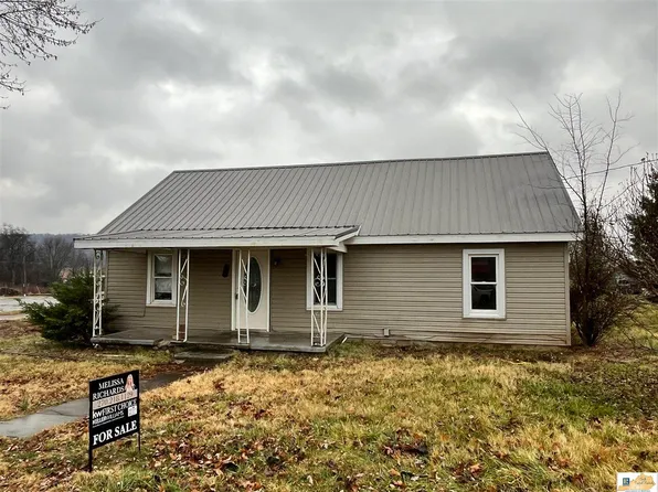 210 Smith Ave, Horse Cave, KY 42749