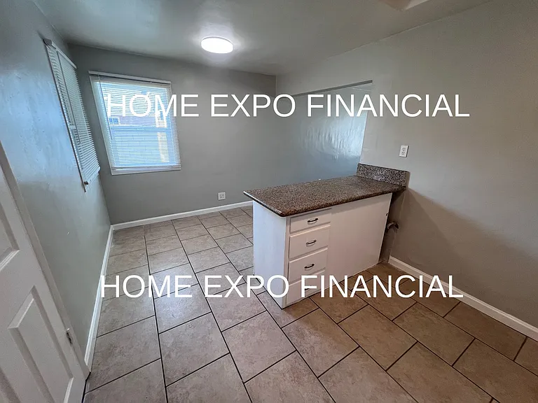 4256 Avon St — Photo 15