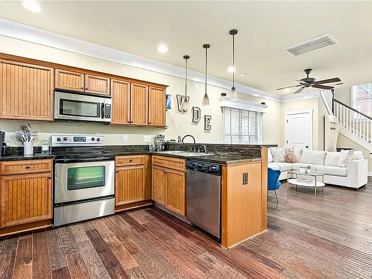650 Dekalb St #1422 — Photo 4
