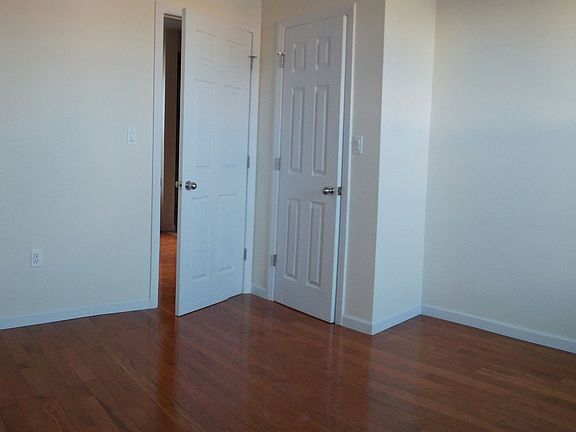 5th image of 4109 28th Ave