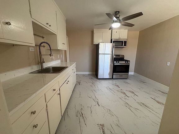 3rd image of 387-405 Lupine Way #389