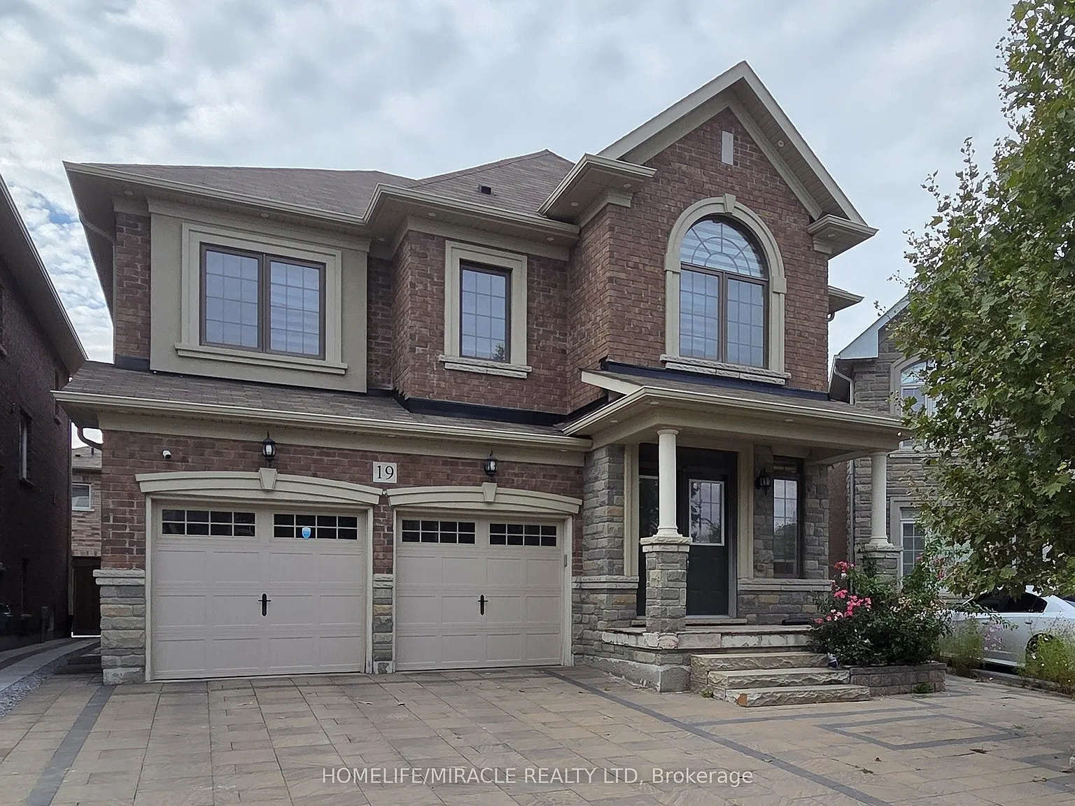 4 bed, $3,800 — Photo 3