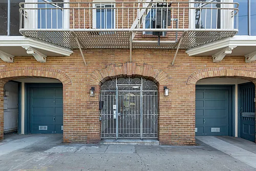 2955 Van Ness Photo 1