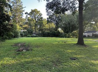 4915 Roane Rd, Memphis, TN 38117