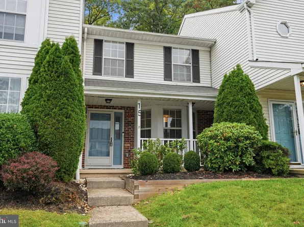 15 Fair Oaks Ct, Newtown, PA 18940